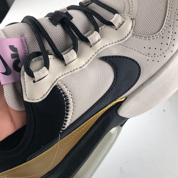 NIKE W AIR MAX VERONA Shoes LT OREWOOD BRN/BLACK 11 US - Picture 5 of 11